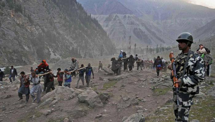 அமர்நாத் தாக்குதல்: பலி எண்ணிக்கை 8 ஆக அதிகரிப்பு அமர்நாத் தாக்குதல்: பலி எண்ணிக்கை 8 ஆக அதிகரிப்பு