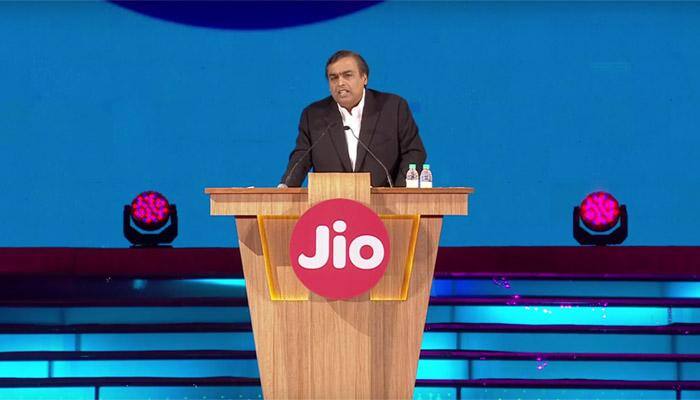 ரூ.500 விலையான ஜியோ 4ஜி வோல்ட் ஃபீச்சர் ஃபோன் இன்று ஆறிமுகம் ரூ.500 விலையான ஜியோ 4ஜி வோல்ட் ஃபீச்சர் ஃபோன் இன்று ஆறிமுகம்