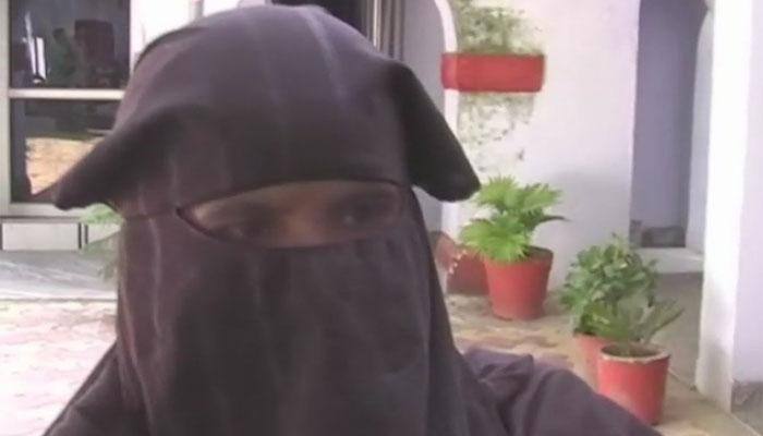 உபி-யில் தொடரும் துயரம்: துப்பாக்கி முனையில் வன்கொடுமை! உபி-யில் தொடரும் துயரம்: துப்பாக்கி முனையில் வன்கொடுமை!