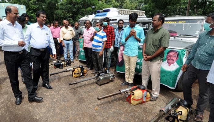 சென்னை மாவட்ட கலெக்டர் அலுவலகத்தில் &quot;டெங்கு&quot; விழிப்புணர்வு நிகழ்ச்சி