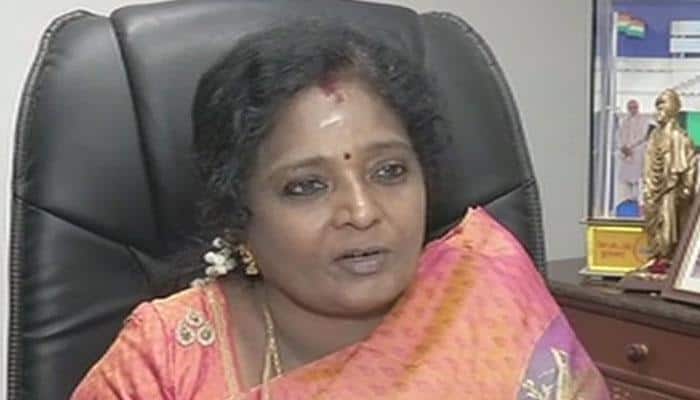 மெர்சல் படத்தில் ஜிஎஸ்டி பற்றி தவறான கருத்து: தமிழிசை மெர்சல் படத்தில் ஜிஎஸ்டி பற்றி தவறான கருத்து: தமிழிசை