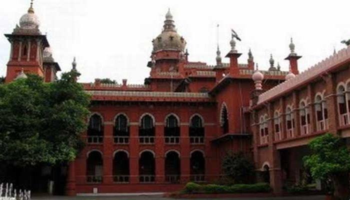 சசிகலாவிற்கு துணையாக செல்லும் கணவர் நடராஜன் சசிகலாவிற்கு துணையாக செல்லும் கணவர் நடராஜன்