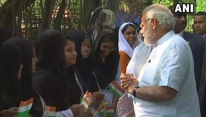 பிரதமர் மோடிக்கு பள்ளி மாணவர்கள் வாழ்த்து!! பிரதமர் மோடிக்கு பள்ளி மாணவர்கள் வாழ்த்து!!