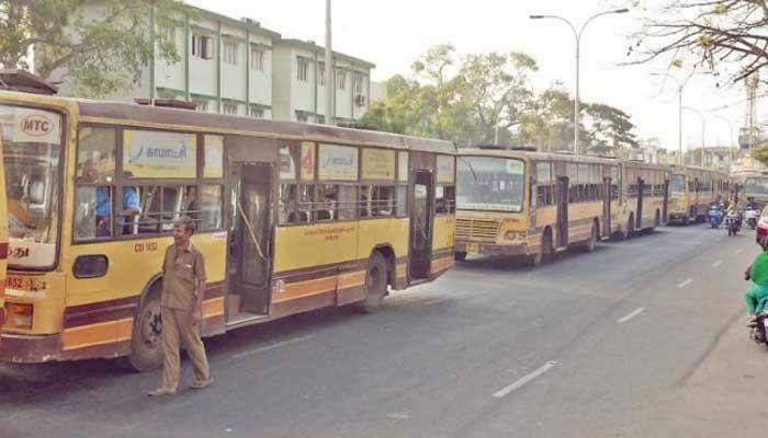 பொங்கல் சிறப்புப் பேருந்துகள் முன்பதிவு தொடக்கம்-அலைமோதும் மக்கள் கூட்டம்!!