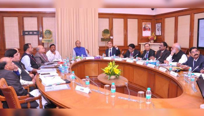 ஓகி புயல் பாதிப்பு: தமிழகத்திற்கு ரூ.133 கோடி ஒதுக்கீடு! ஓகி புயல் பாதிப்பு: தமிழகத்திற்கு ரூ.133 கோடி ஒதுக்கீடு!