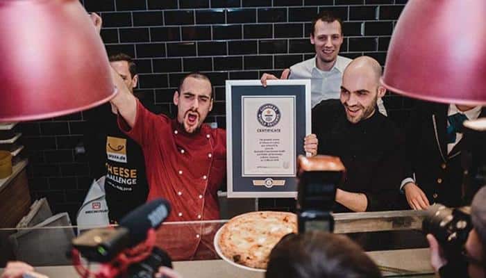 GuinnessRecords: 111 வகை Cheese கொண்ட உலகின் முதல் பீட்சா!