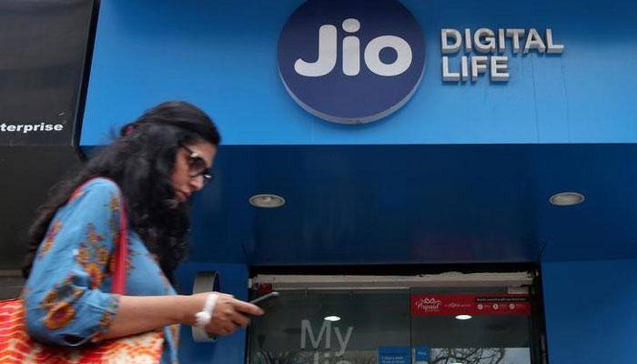 முந்துங்கள்! Reliance Jio-வின் அதிரடி சலுகை பெறுவது எப்படி.?