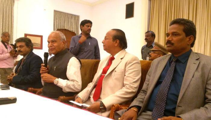 நிர்மலா டீச்சர் எனக்கு யாருனே தெரியாது -தமிழக ஆளுநர்! நிர்மலா டீச்சர் எனக்கு யாருனே தெரியாது -தமிழக ஆளுநர்!