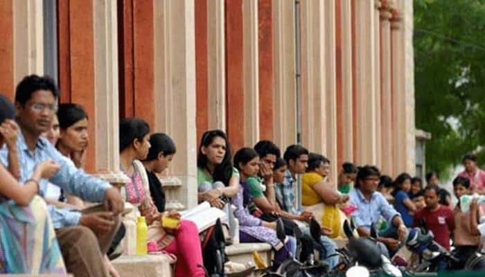 கல்லூரி வளாகத்தில் அரசியல் பேச தடை -கல்வி இயக்குனர் சுற்றறிக்கை! கல்லூரி வளாகத்தில் அரசியல் பேச தடை -கல்வி இயக்குனர் சுற்றறிக்கை!