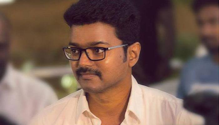 நடிகர் விஜய் ரசிகர்களுடன் ஓர் சந்திப்பு! புகைப்படம் மற்றும் வீடியோ பார்க்க!! நடிகர் விஜய் ரசிகர்களுடன் ஓர் சந்திப்பு! புகைப்படம் மற்றும் வீடியோ பார்க்க!!