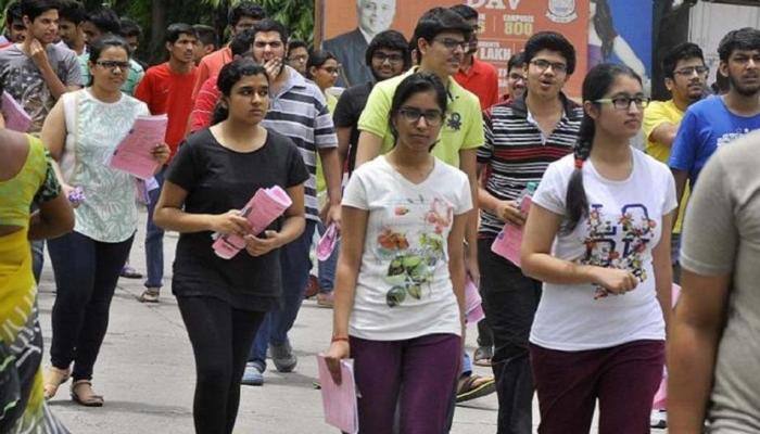 நாடுமுழுவதும் பரபரப்பை ஏற்படுத்தியுள்ள NEET - ஒரு பார்வை! நாடுமுழுவதும் பரபரப்பை ஏற்படுத்தியுள்ள NEET - ஒரு பார்வை!