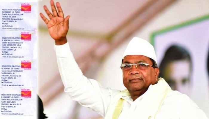 பொய் பிரசாரம் செய்த மோடி, அமித்ஷா ரூ.100 கோடி இழப்பீடு தரவேண்டும் -சித்தராமையா நோட்டீஸ் பொய் பிரசாரம் செய்த மோடி, அமித்ஷா ரூ.100 கோடி இழப்பீடு தரவேண்டும் -சித்தராமையா நோட்டீஸ்