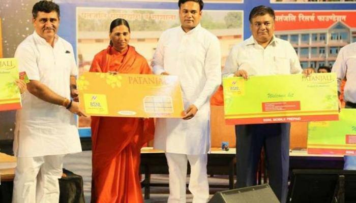 Jio சிம்முக்கு போட்டியாக களமிறங்கியது பதாஞ்சலி சிம்! Jio சிம்முக்கு போட்டியாக களமிறங்கியது பதாஞ்சலி சிம்!