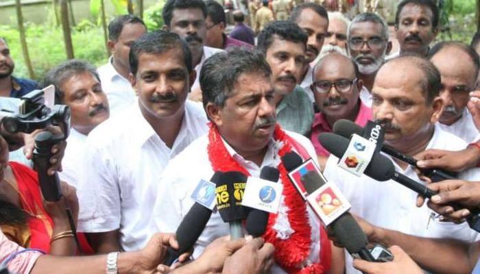 #கேரளா இடைத்தேர்தல்: செங்கனூரில் ஆட்சியை பிடித்த மார்க்சிஸ்ட் கம்யூனிஸ்ட்! #கேரளா இடைத்தேர்தல்: செங்கனூரில் ஆட்சியை பிடித்த மார்க்சிஸ்ட் கம்யூனிஸ்ட்!
