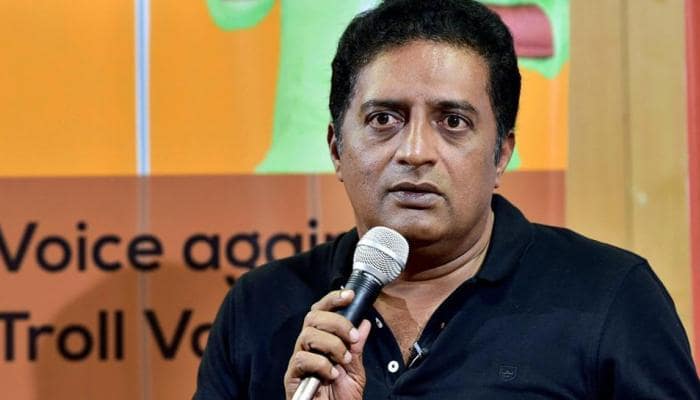 ‘காலா’ படத்தின் தடை குறித்து #justasking-ல் நடிகர் பிரகாஷ் ராஜ் கருத்து!! ‘காலா’ படத்தின் தடை குறித்து #justasking-ல் நடிகர் பிரகாஷ் ராஜ் கருத்து!!