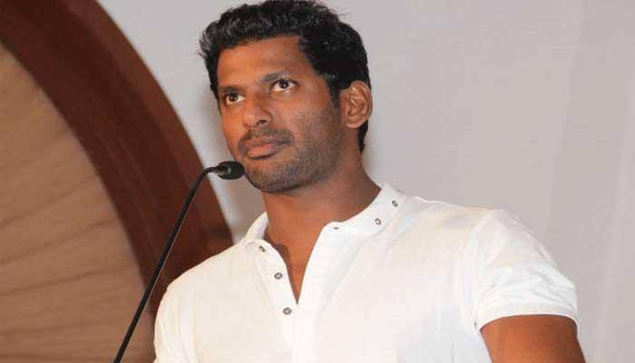 ஏழை மாணவர்கள் ''டாக்டர் படிப்பை நினைத்து பார்க்க முடியாது’ -விஷால்! ஏழை மாணவர்கள் ''டாக்டர் படிப்பை நினைத்து பார்க்க முடியாது’ -விஷால்!