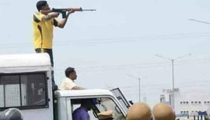 தூத்துக்குடி துப்பாக்கிச்சூடு: சிபிஐ விசாரிக்க கோரிய வழக்கு ஒத்திவைப்பு! தூத்துக்குடி துப்பாக்கிச்சூடு: சிபிஐ விசாரிக்க கோரிய வழக்கு ஒத்திவைப்பு!