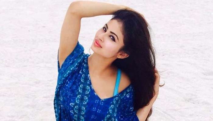 SeePics: நாகினி நாயகியின் உடற்பயிற்சி புகைப்படங்கள்! SeePics: நாகினி நாயகியின் உடற்பயிற்சி புகைப்படங்கள்!