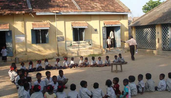 ஓய்வுபெற்ற ஆசிரியர்களுக்கு மீண்டும் அரசு பணி வாய்ப்பு! ஓய்வுபெற்ற ஆசிரியர்களுக்கு மீண்டும் அரசு பணி வாய்ப்பு!