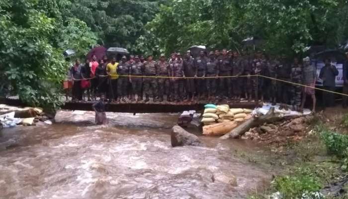 KeralaFlood: 35 அடி பாலம் மூலம் 100-க்கு மேற்பட்டவர் மீட்பு!