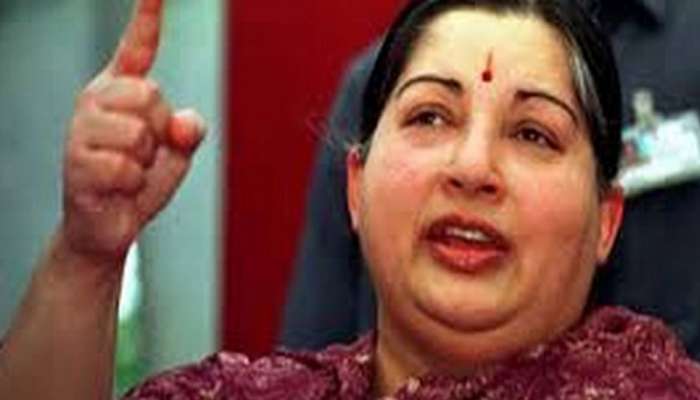 ஜெயலலிதாவின் வாழ்க்கை வரலாறு: இவர்தானா இயக்குனர்? ஜெயலலிதாவின் வாழ்க்கை வரலாறு: இவர்தானா இயக்குனர்?
