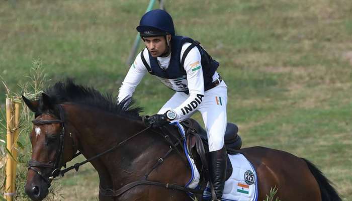 AsianGames: குதிரையேற்றப் பிரிவில் இந்தியா வெள்ளி வென்றது! AsianGames: குதிரையேற்றப் பிரிவில் இந்தியா வெள்ளி வென்றது!