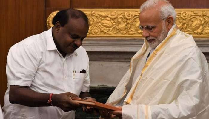 பிரதமர் மோடியுடன் கர்நாடக முதல்வர் HD குமாரசாமி சந்திப்பு!