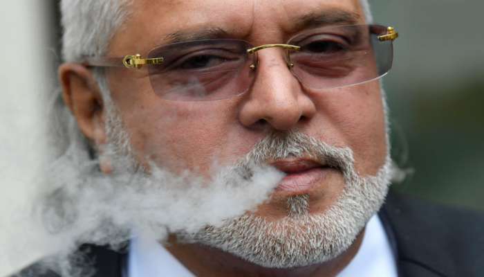 விஜய் மல்லையா - காந்தி குடும்பம் நெருங்கிய தொடர்பு :பிஜேபி குற்றச்சாட்டு விஜய் மல்லையா - காந்தி குடும்பம் நெருங்கிய தொடர்பு :பிஜேபி குற்றச்சாட்டு
