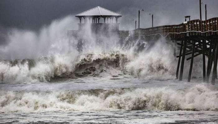 அமெரிக்காவை தாக்கும் ஃபுளோரன்ஸ் சூறாவளி 4 லட்சம் பேர் பாதிப்பு