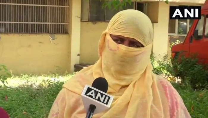 ஹரியானா கூட்டு பலாத்கார வழக்கில் நீதி கோரி கதரும் தாய்! ஹரியானா கூட்டு பலாத்கார வழக்கில் நீதி கோரி கதரும் தாய்!