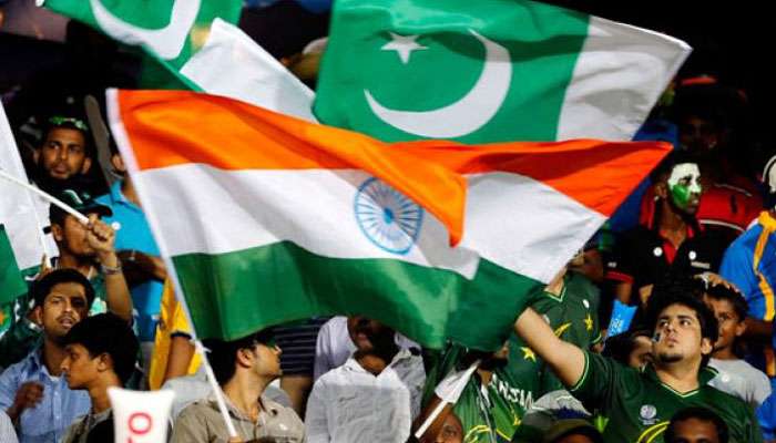 INDvPAK ஆசியா கோப்பை: டாஸ் வென்ற பாகிஸ்தான். முதலில் பேட்டிங் தேர்வு INDvPAK ஆசியா கோப்பை: டாஸ் வென்ற பாகிஸ்தான். முதலில் பேட்டிங் தேர்வு