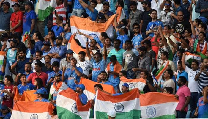 LIVE INDvsPAK: 162 ரன்னுக்கு சுருண்ட பாகிஸ்தான்; இந்தியாவின் இலக்கு 163 ரன்கள் title=