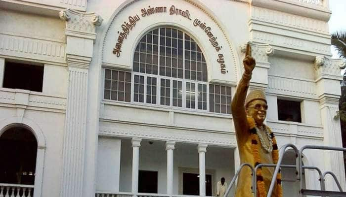 DMK - காங்கிரஸை எதிர்த்து கண்டன பொதுக்கூட்டம் -ADMK