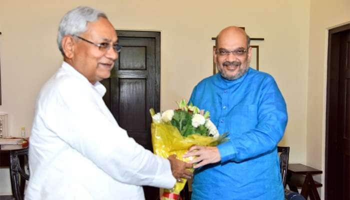 BJP-யுடன் மல்லுகட்டும் நிதிஷ் குமார்; அதிர்ச்சியில் அமித்ஷா! BJP-யுடன் மல்லுகட்டும் நிதிஷ் குமார்; அதிர்ச்சியில் அமித்ஷா!