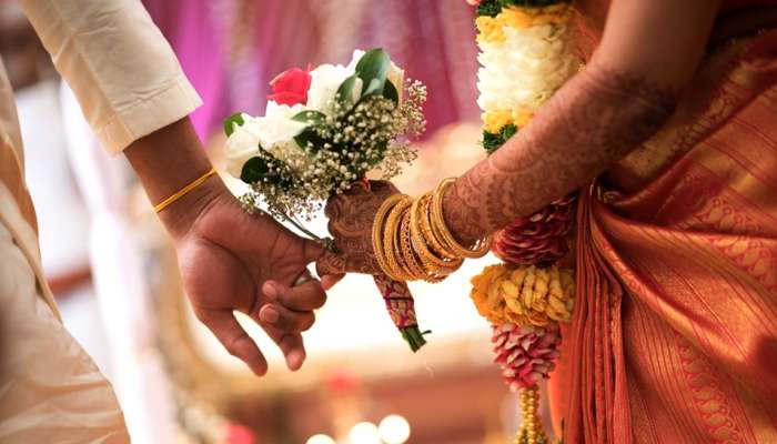 3 மாதத்தில் சிறந்த மருமகள் பட்டம்? பிரபல கல்லூரியில் சிறப்பு பயிற்சி! 3 மாதத்தில் சிறந்த மருமகள் பட்டம்? பிரபல கல்லூரியில் சிறப்பு பயிற்சி!