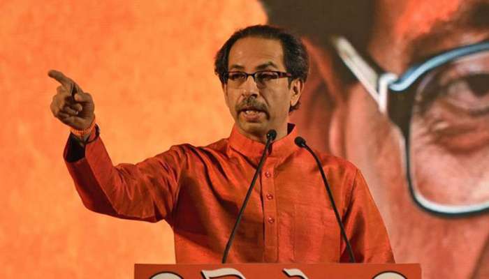 தேர்தல் வாக்குறுதி குறித்து கேள்வி கேட்டால் தேசவிரோதியா? :சிவசேனா தாக்கு தேர்தல் வாக்குறுதி குறித்து கேள்வி கேட்டால் தேசவிரோதியா? :சிவசேனா தாக்கு