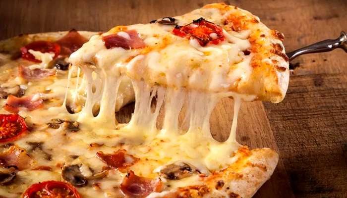 புற்றுநோய் நோயாளிகாக 362 km பயணம் செய்து Pizza டெலிவரி செய்த இளைஞன்! புற்றுநோய் நோயாளிகாக 362 km பயணம் செய்து Pizza டெலிவரி செய்த இளைஞன்!