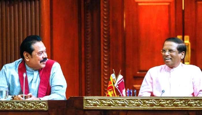 பரபரப்பான அரசியல் சூழலில் இலங்கை புதிய பிரதமராக பொறுப்பேற்றார் ராஜபக்ச பரபரப்பான அரசியல் சூழலில் இலங்கை புதிய பிரதமராக பொறுப்பேற்றார் ராஜபக்ச