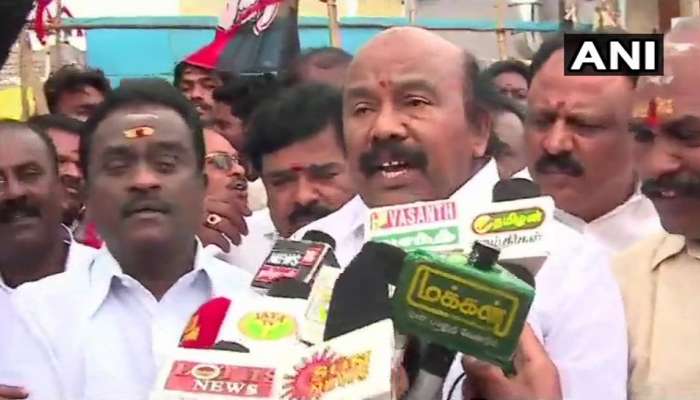 சர்கார் படத்தில் உள்ள சர்ச்சைக்குரிய காட்சிகளை நீக்க வேண்டும்: ADMK சர்கார் படத்தில் உள்ள சர்ச்சைக்குரிய காட்சிகளை நீக்க வேண்டும்: ADMK
