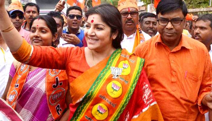ரத யாத்திரையை எதிர்ப்பவர்கள் சக்கரத்தில் நசுக்கப்படுவர்: மகளிரணி தலைவி ரத யாத்திரையை எதிர்ப்பவர்கள் சக்கரத்தில் நசுக்கப்படுவர்: மகளிரணி தலைவி