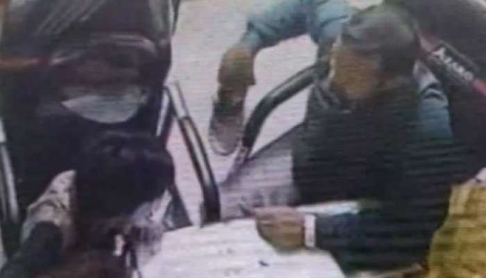 காட்டுமிராண்டித்தனமாக 7 வயது சிறுவனை தாக்கிய டியூஷன் மாஸ்டர்.... காட்டுமிராண்டித்தனமாக 7 வயது சிறுவனை தாக்கிய டியூஷன் மாஸ்டர்....