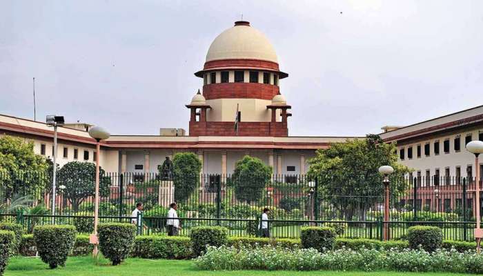 ஸ்டெர்லைட் விவகாரம்: வேதாந்தா நிறுவனம் SC-ல் கேவியட் மனு... ஸ்டெர்லைட் விவகாரம்: வேதாந்தா நிறுவனம் SC-ல் கேவியட் மனு...