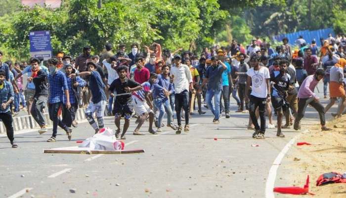 மோதல்களை தூண்டுபவர்கள் கருணையின்றி ஒடுக்கப்படுவர் -பினராயி! மோதல்களை தூண்டுபவர்கள் கருணையின்றி ஒடுக்கப்படுவர் -பினராயி!