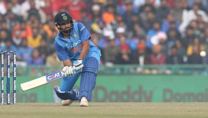 INDvsAUS: ஆஸி., பந்துவீச்சில் தத்தளித்து வரும் இந்தியா... INDvsAUS: ஆஸி., பந்துவீச்சில் தத்தளித்து வரும் இந்தியா...