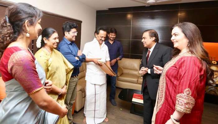 முக ஸ்டாலினுடன் முகேஷ் அம்பானி சந்திப்பு!! முக ஸ்டாலினுடன் முகேஷ் அம்பானி சந்திப்பு!!