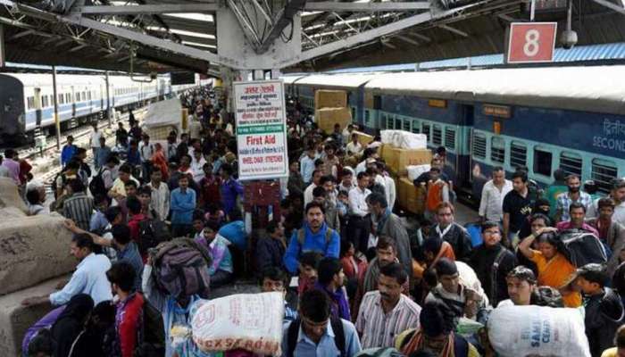 டெல்லியில் கடும் பனிமூட்டம்/ குறைந்த காண்புத்திறன் காரணமாக 14 ரயில்கள் தாமதம்.... டெல்லியில் கடும் பனிமூட்டம்/ குறைந்த காண்புத்திறன் காரணமாக 14 ரயில்கள் தாமதம்....