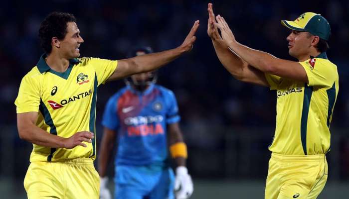 INDvsAUS: இறுதி பந்தில் வெற்றியை தவறவிட்டது இந்தியா...