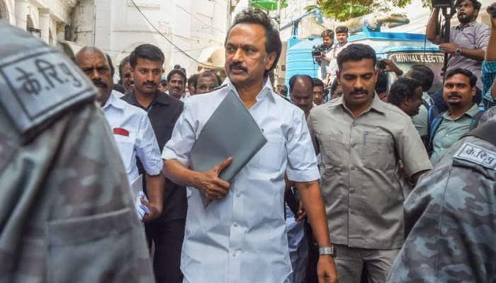 மக்களவை தேர்தலை முன்னிட்டு DMK சார்பில் விருப்ப மனு விநியோகம்!!