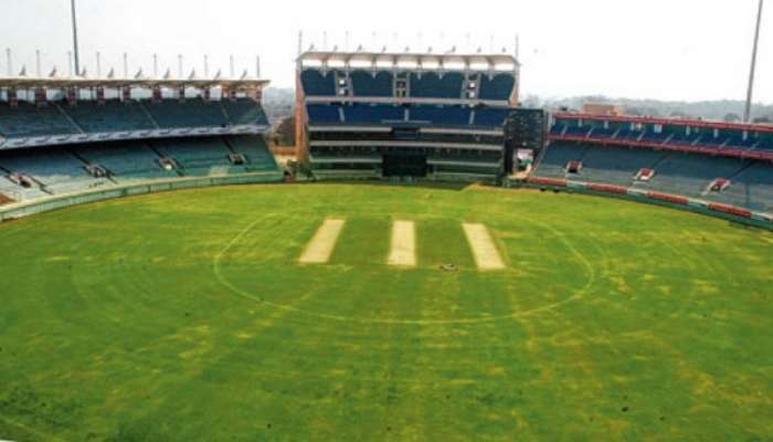 மார்ச் 8ம் தேதி நடைபெறும் INDvAUS போட்டிக்கான டிக்கெட் ஆன்-லைனில் கிடைக்காது மார்ச் 8ம் தேதி நடைபெறும் INDvAUS போட்டிக்கான டிக்கெட் ஆன்-லைனில் கிடைக்காது