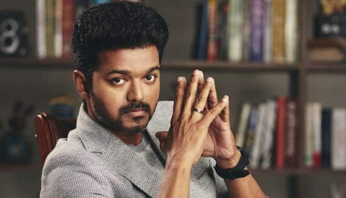 Video: ரசிகர்களுக்கு அன்புக் கட்டளை போட்ட நடிகர் விஜய்! Video: ரசிகர்களுக்கு அன்புக் கட்டளை போட்ட நடிகர் விஜய்!